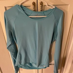 Athleta turquoise medium thumb under shirt, Layer piece